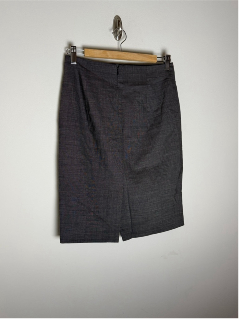 Ann Taylor Gray Pencil Skirt Size 2 Wool Blend Career Office Midi Skirt Business